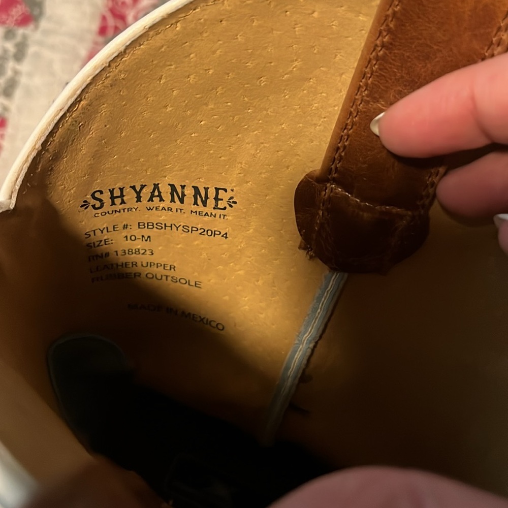 Shyanne Boots - Picture 3 of 4